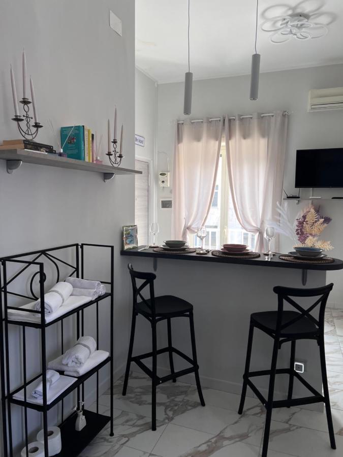 La Casa Di Ale 69 Apartment Naples Exterior photo